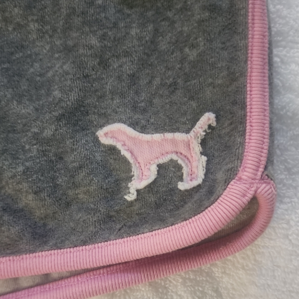 Hard To Find Pink VS Short Shorts. Size: M - Picture 6 of 7